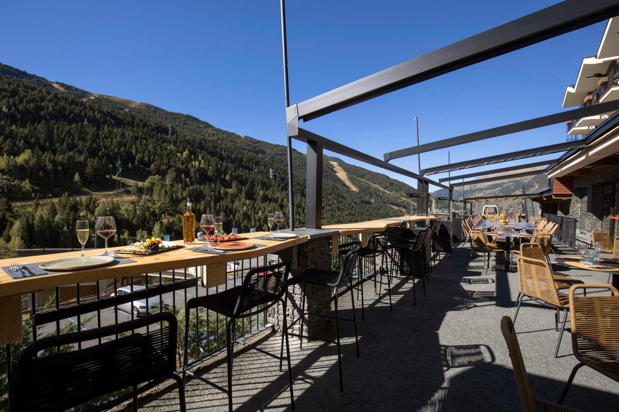 Hotel Piolets Soldeu Centre Exterior photo