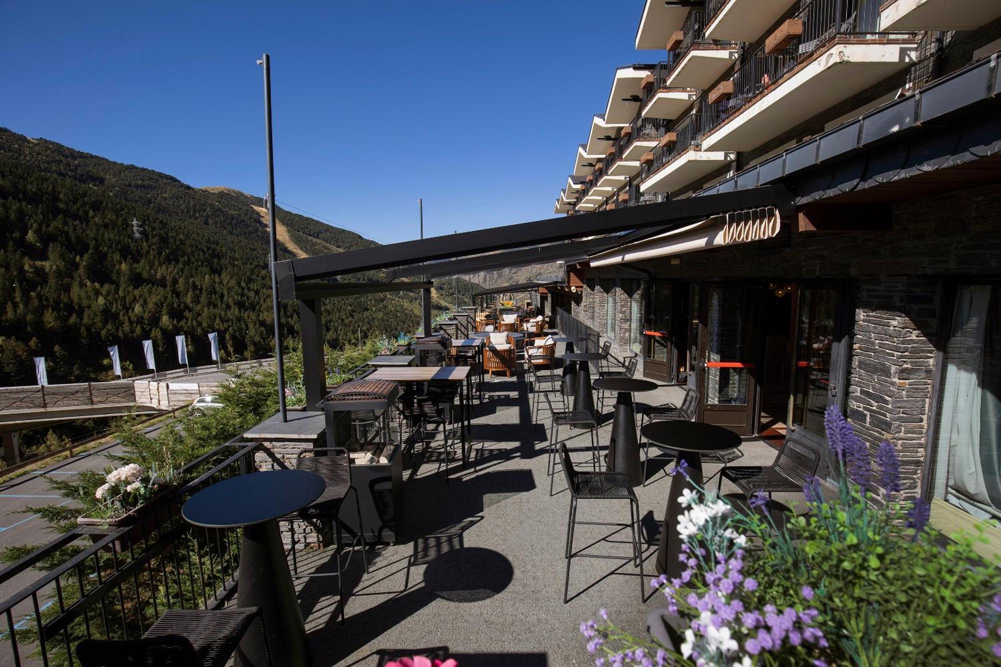 Hotel Piolets Soldeu Centre Exterior photo